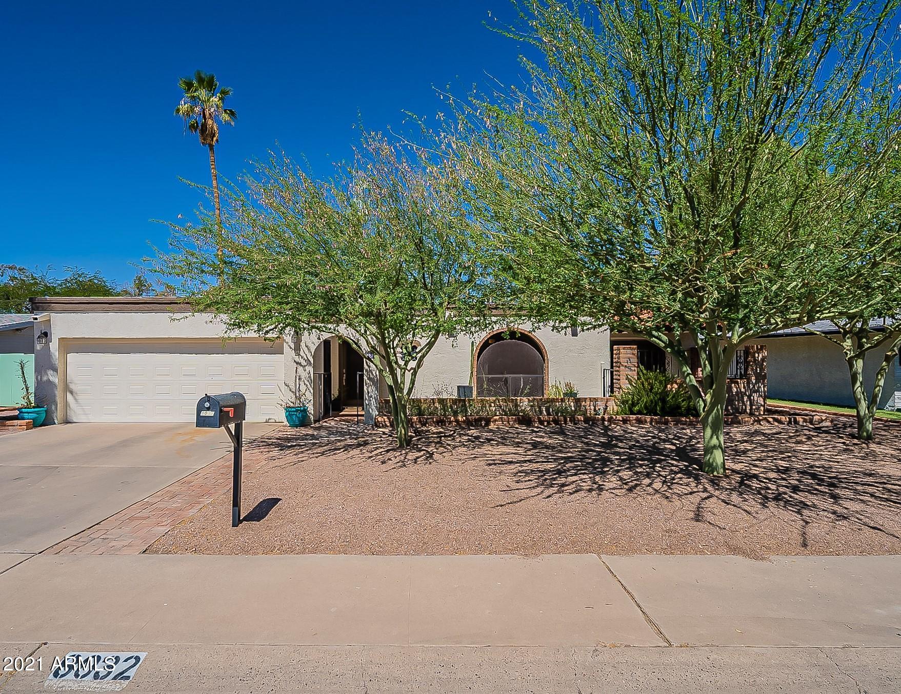 8032 North 10th Street Phoenix, AZ 85020 - Photo 2 of 42 10th-2 (2)