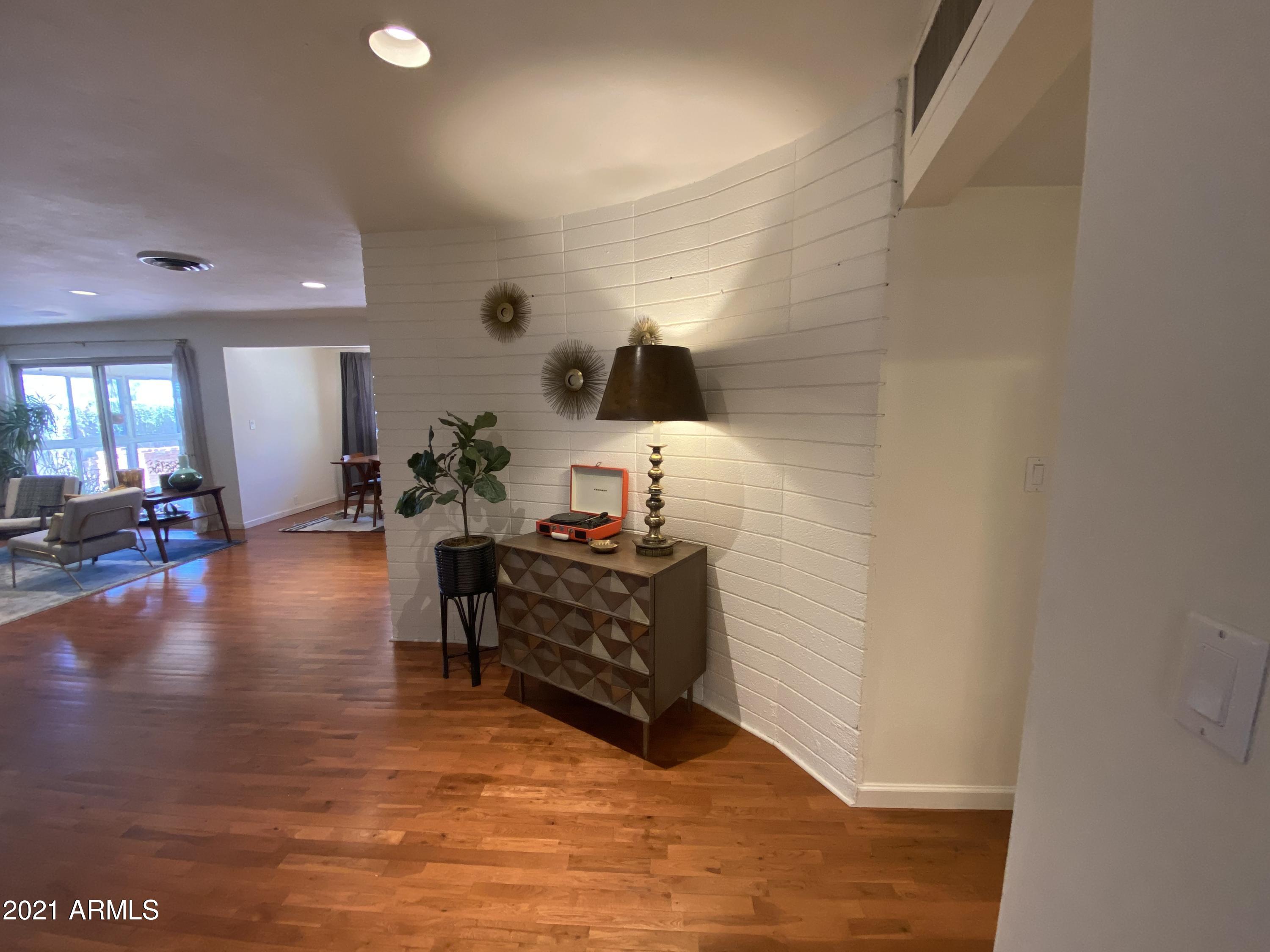 8032 North 10th Street Phoenix, AZ 85020 - Photo 5 of 42 IMG_5146 (1)