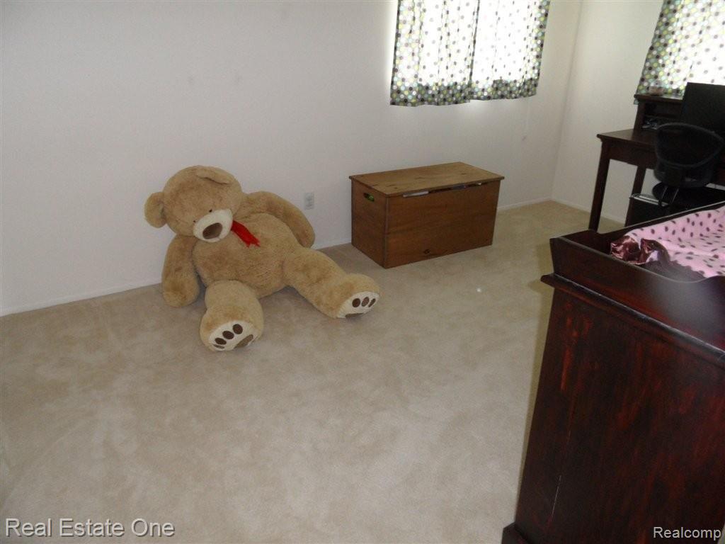 47147 Roland Street Utica, MI 48317 - Photo 8 of 23 roland 091.JPG