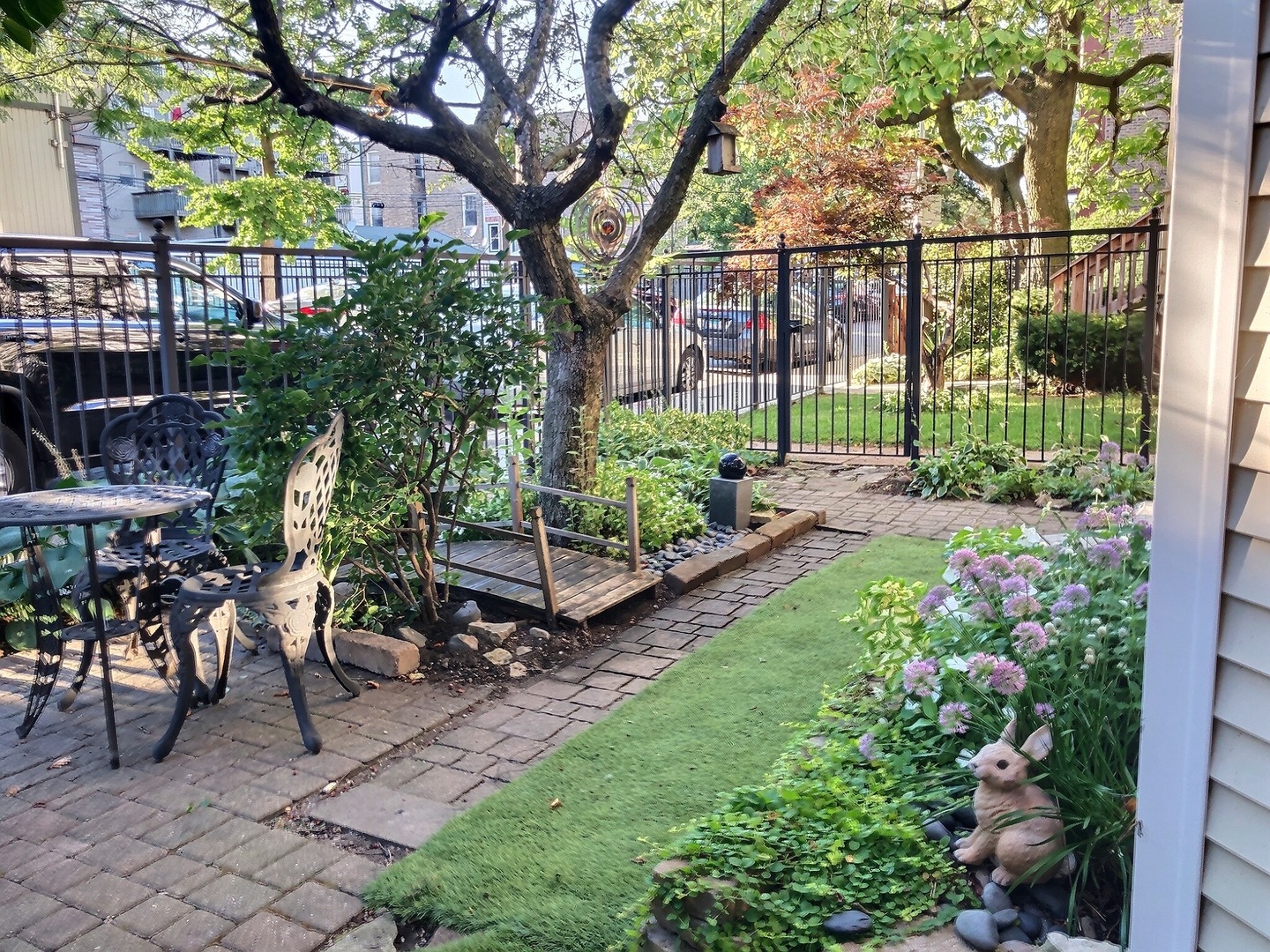 3745 North Seminary Avenue, Unit 1 Chicago, IL 60613 - Photo 2 of 26