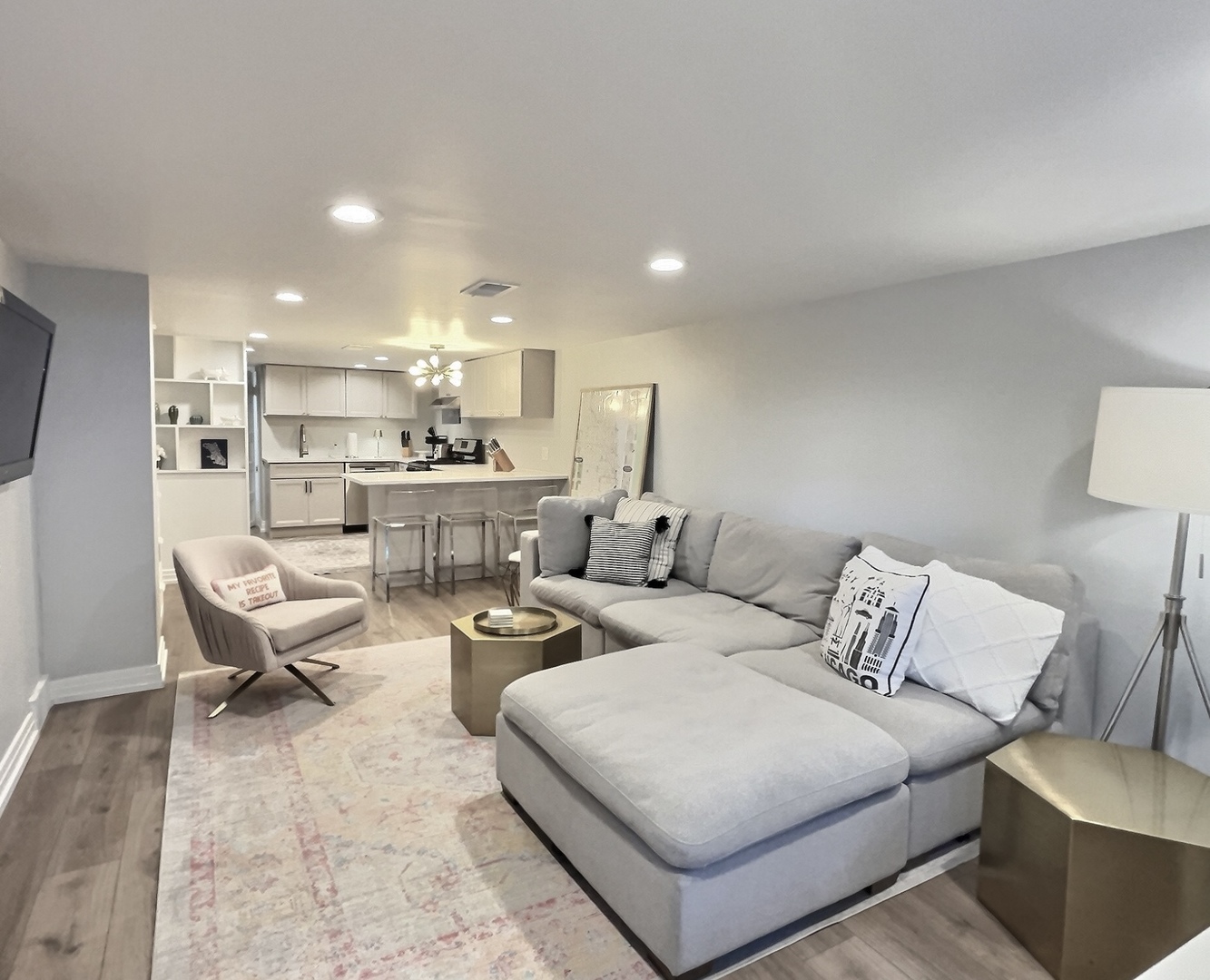 3745 North Seminary Avenue, Unit 1 Chicago, IL 60613 - Photo 7 of 26