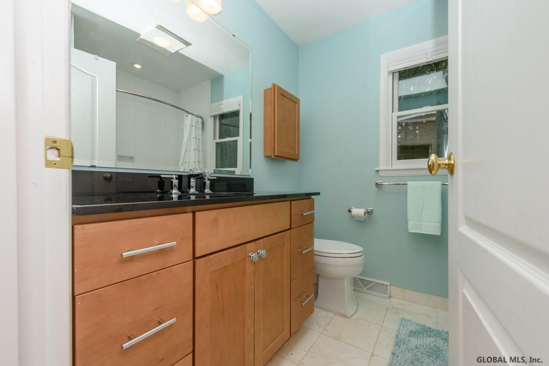 37 Devon Road Bethlehem, NY 12054 - Photo 15 of 21 Photo 15