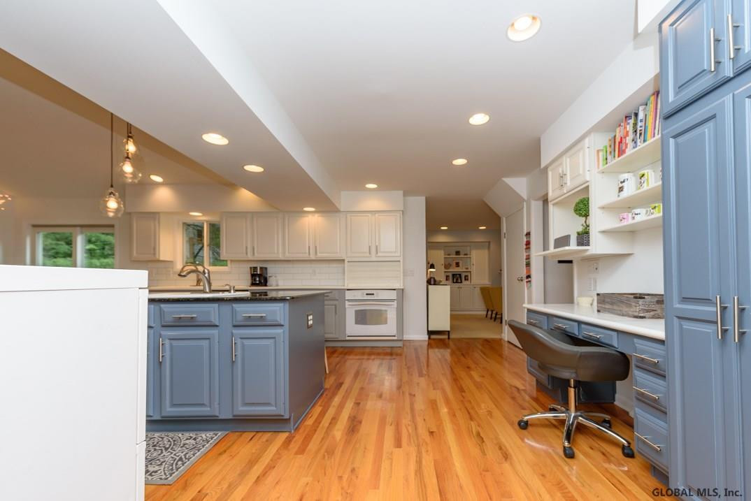37 Devon Road Bethlehem, NY 12054 - Photo 5 of 21 Photo 5