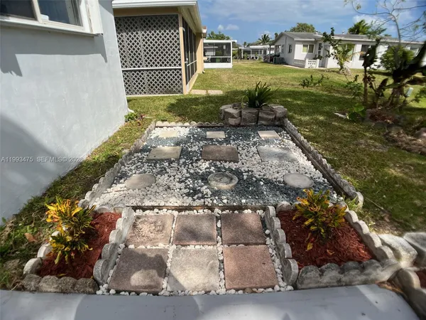 $2,350 | 6990 Northwest 17th Street, Margate, FL 33063