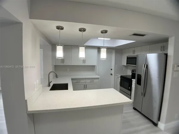 $2,350 | 6990 Northwest 17th Street, Margate, FL 33063
