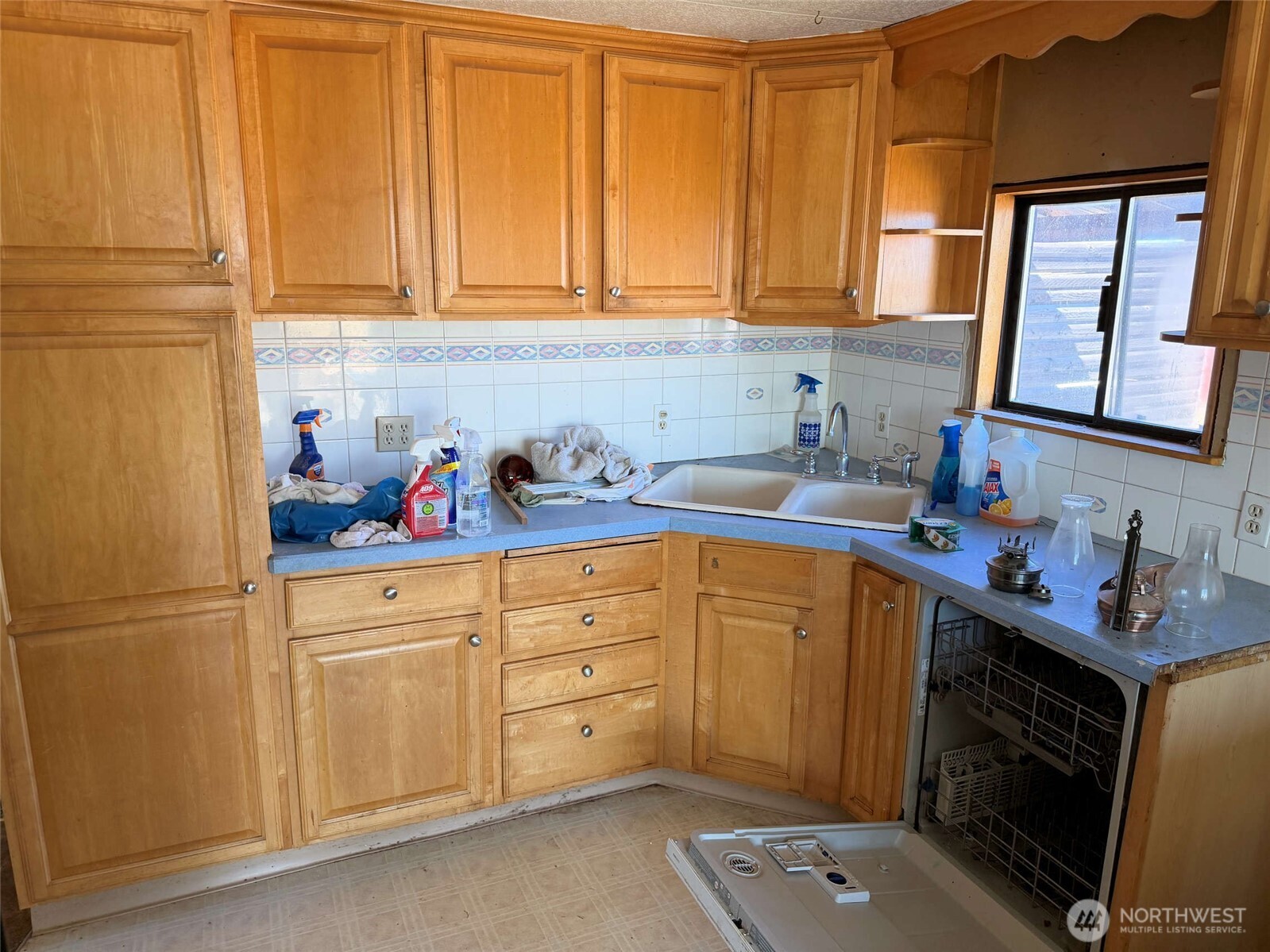 32498 Crick Road North Wilbur, WA 99185 - Photo 11 of 34