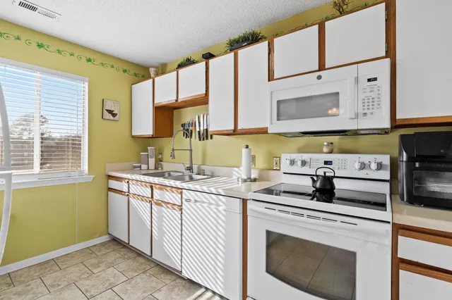 $130,000 | 220 Myrtle Greens Drive, Unit I, Conway, SC 29526