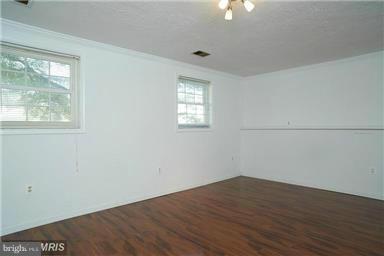 124 North Harrison Road Sterling, VA 20164 - Photo 19 of 22 Interior (General)