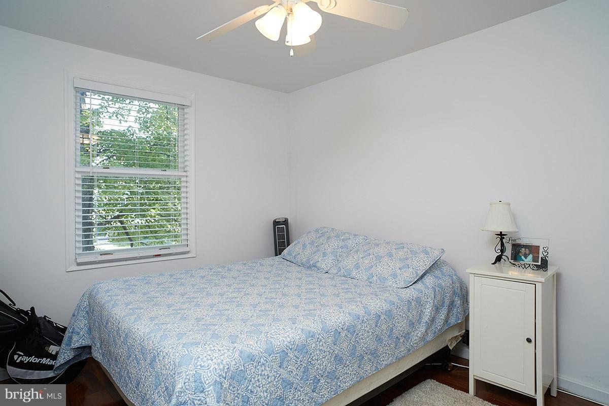 124 North Harrison Road Sterling, VA 20164 - Photo 8 of 22 Bedroom