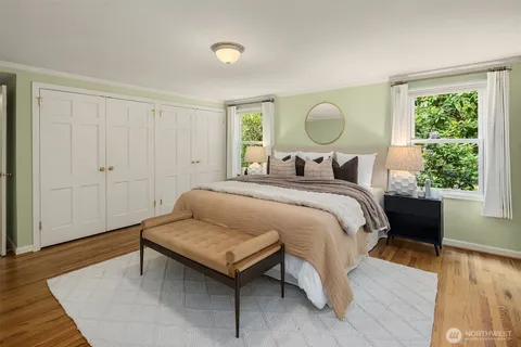 $2,998,000 | 8914 Southeast 56th Street, Mercer Island, WA 98040