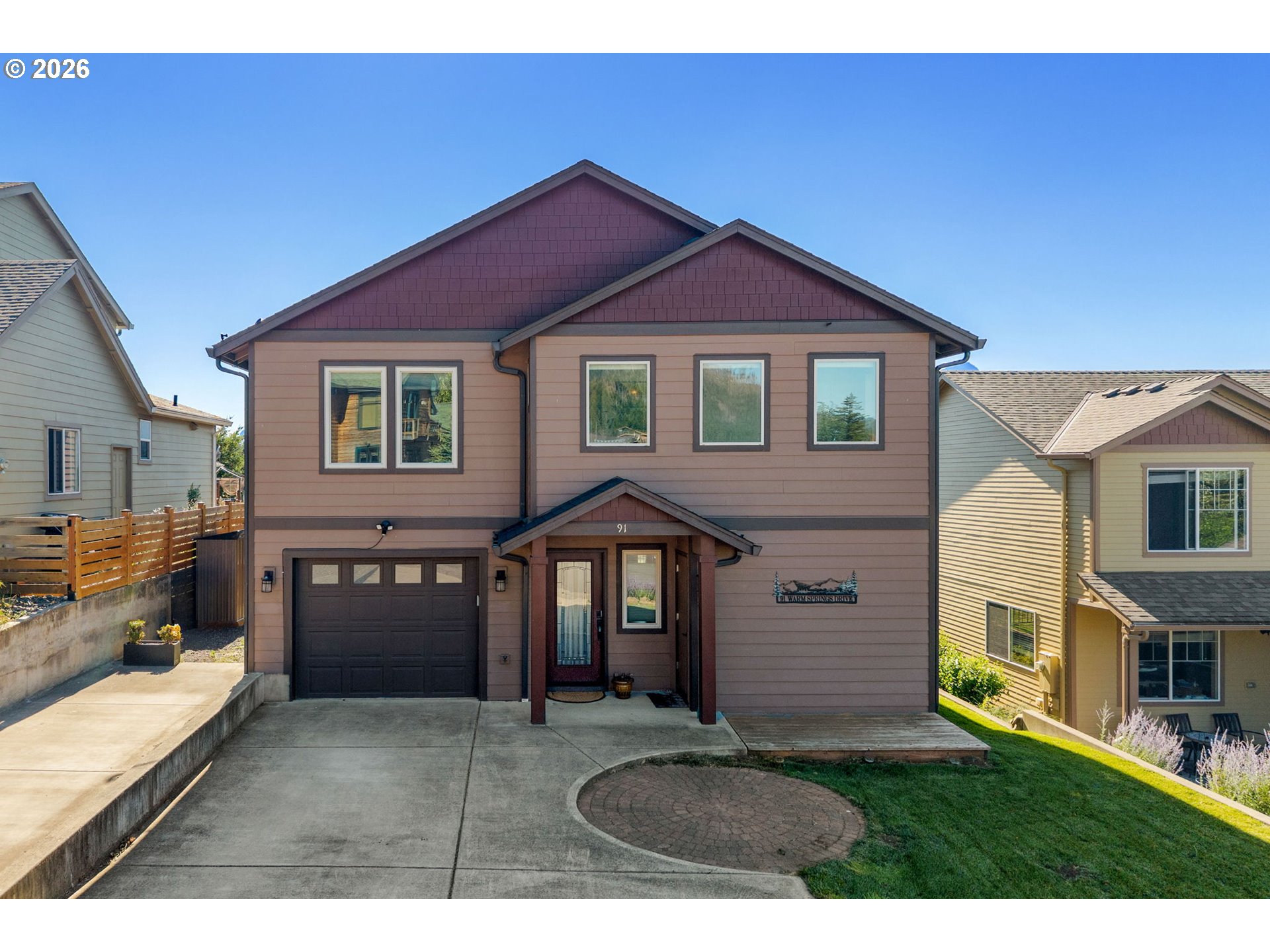 91 Warm Springs Drive Cascade Locks, OR 97014 - Photo 1 of 45