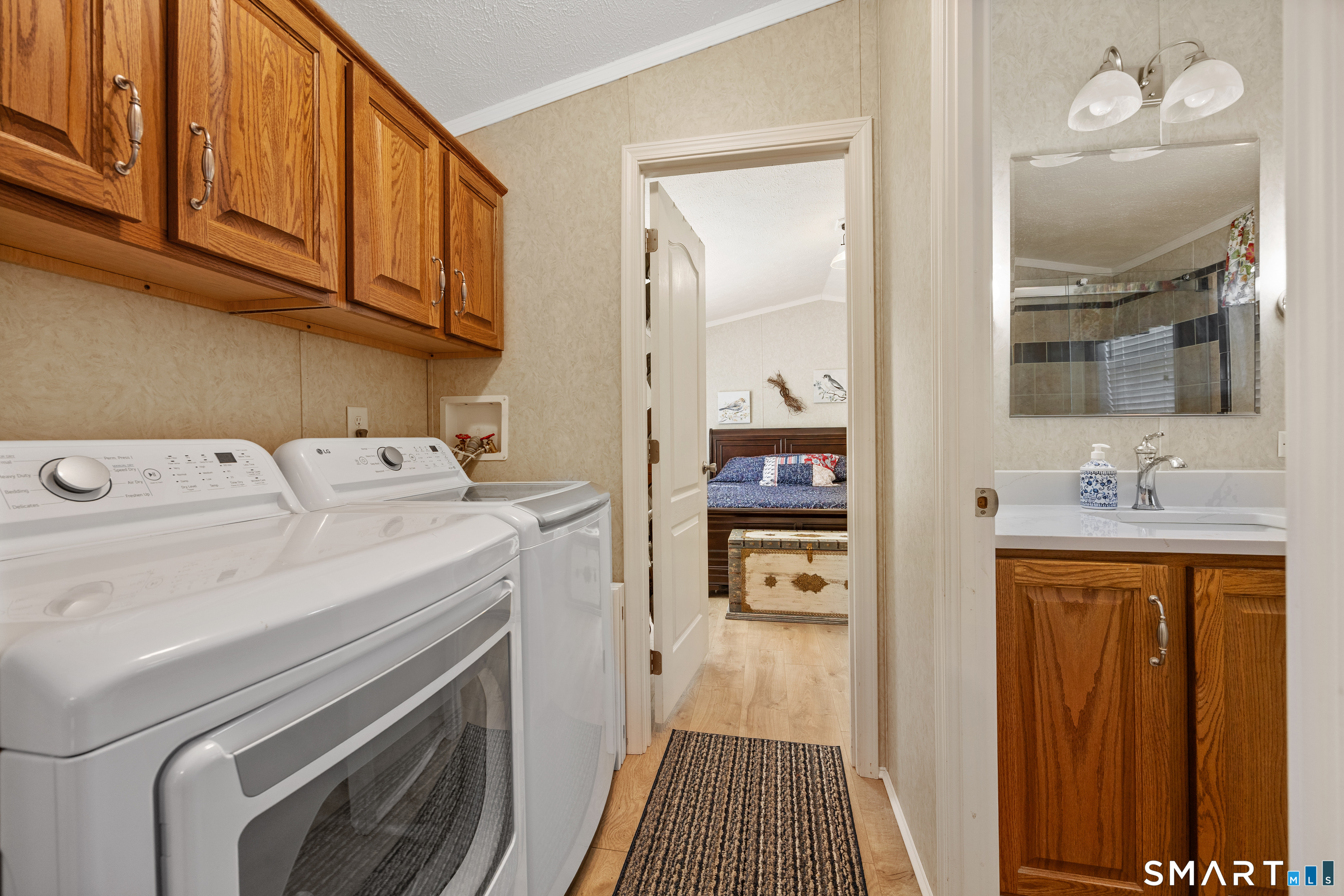 10 Meadow Road Southington, CT 06489 - Photo 13 of 23 a utility room with dryer and washer