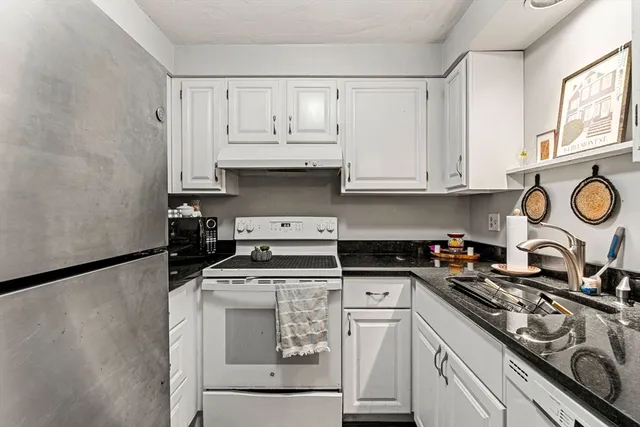 $350,000 | 23 Magnolia Street, Unit 2, Attleboro, MA 02703