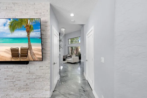 $2,499,000 | 3541 Carlton Lane, Davie, FL 33330