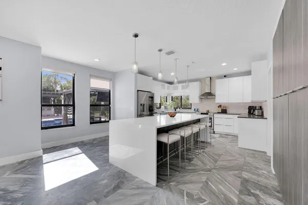 $2,499,000 | 3541 Carlton Lane, Davie, FL 33330