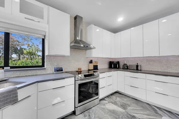 $2,499,000 | 3541 Carlton Lane, Davie, FL 33330