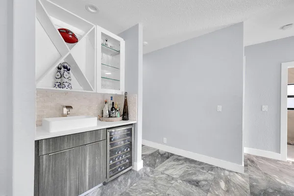 $2,499,000 | 3541 Carlton Lane, Davie, FL 33330