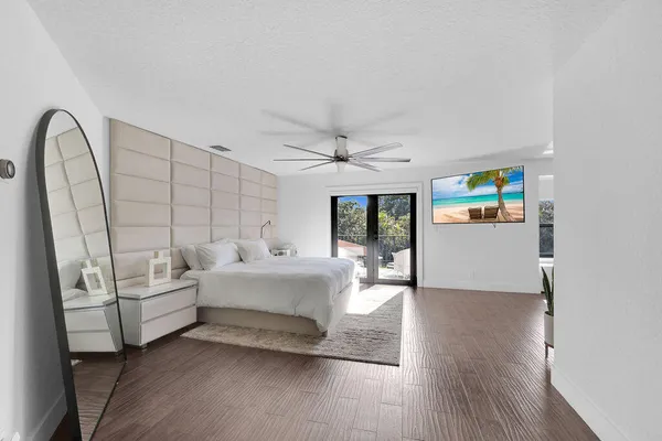 $2,499,000 | 3541 Carlton Lane, Davie, FL 33330