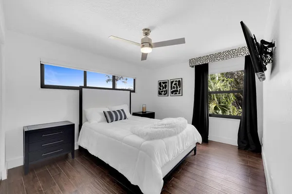 $2,499,000 | 3541 Carlton Lane, Davie, FL 33330