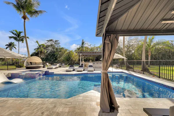 $2,499,000 | 3541 Carlton Lane, Davie, FL 33330