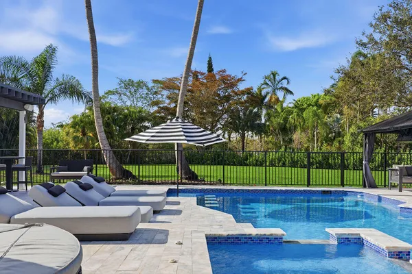 $2,499,000 | 3541 Carlton Lane, Davie, FL 33330