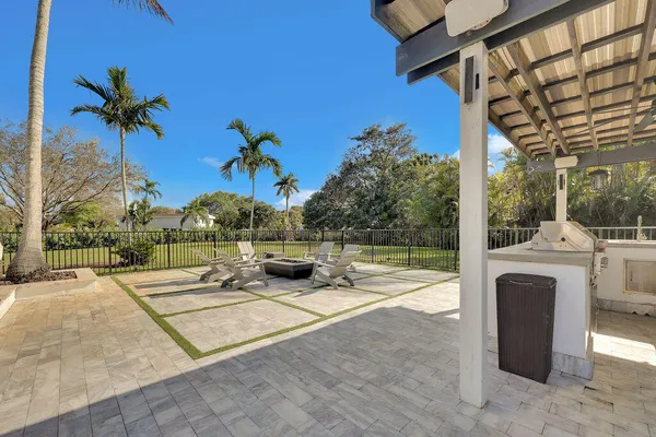 $2,499,000 | 3541 Carlton Lane, Davie, FL 33330