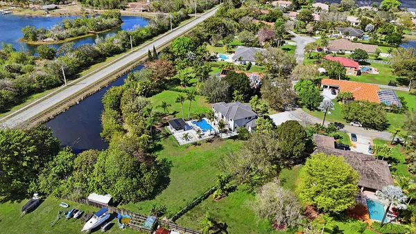$2,499,000 | 3541 Carlton Lane, Davie, FL 33330