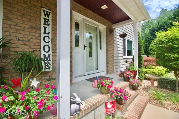$1,199,000 | 144 Sams Road, Jackson, NJ 08527