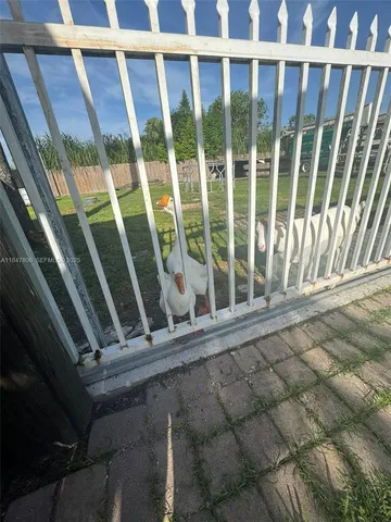 $1,000,000 | 15305 Southwest 209th Avenue, Miami, FL 33187