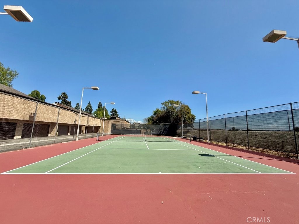 7890 East Spring Street, Unit 2F Long Beach, CA 90815 - Photo 26 of 64 a view of an outdoor space and a yard