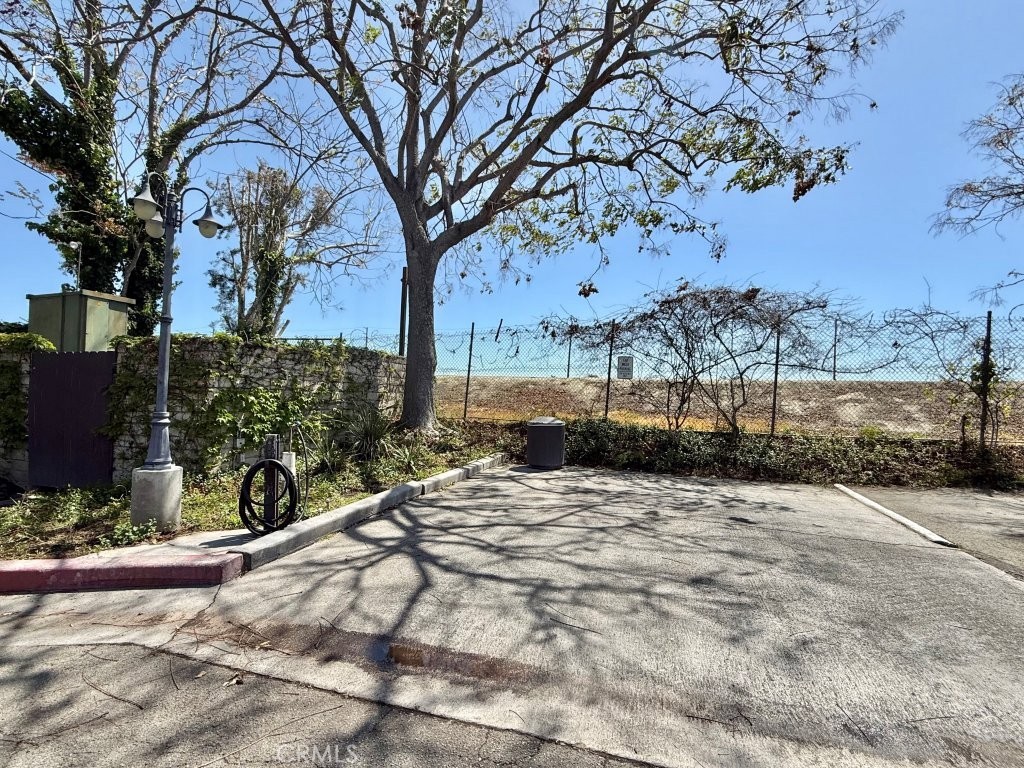 7890 East Spring Street, Unit 2F Long Beach, CA 90815 - Photo 58 of 64 a view of a outdoor space