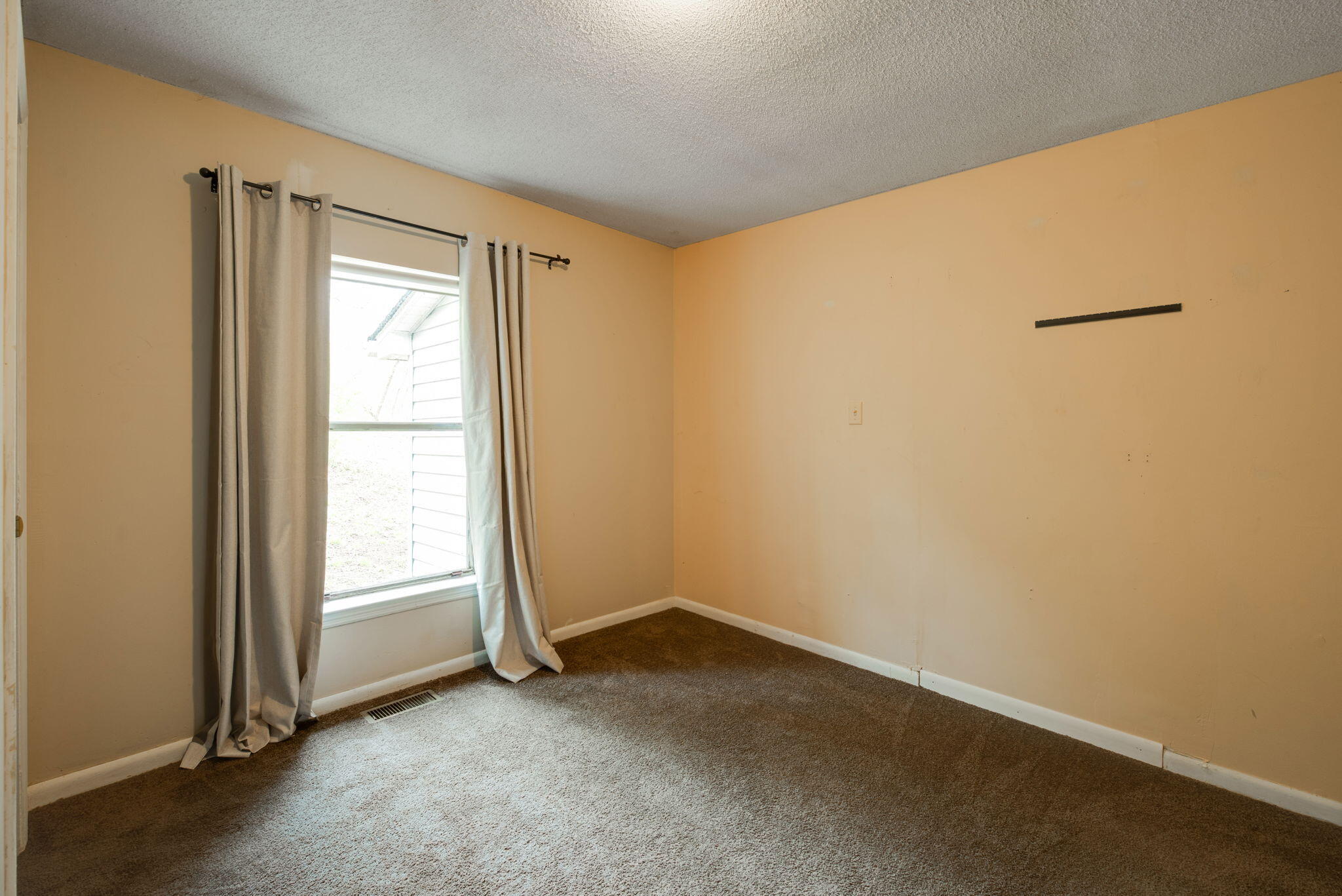 193 Berry Road Rossville, GA 30741 - Photo 22 of 30 26-web-or-mls-DSC_3056