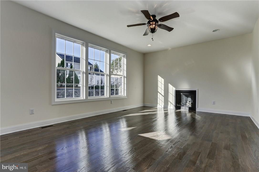 153 Bowline Road Manahawkin, NJ 08050 - Photo 13 of 35