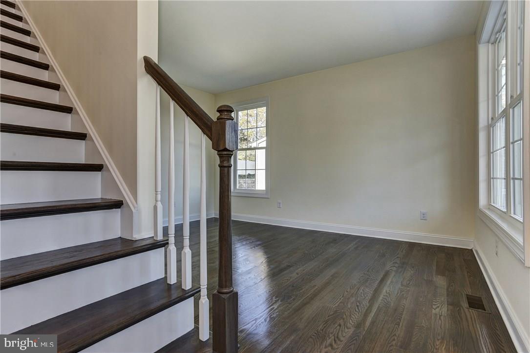 153 Bowline Road Manahawkin, NJ 08050 - Photo 15 of 35