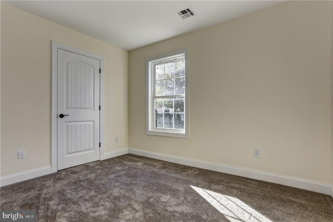 153 Bowline Road Manahawkin, NJ 08050 - Photo 30 of 35
