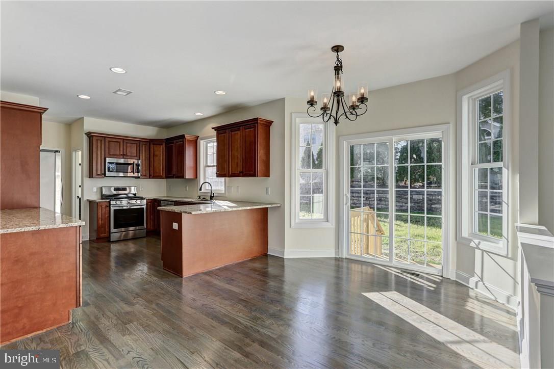153 Bowline Road Manahawkin, NJ 08050 - Photo 5 of 35