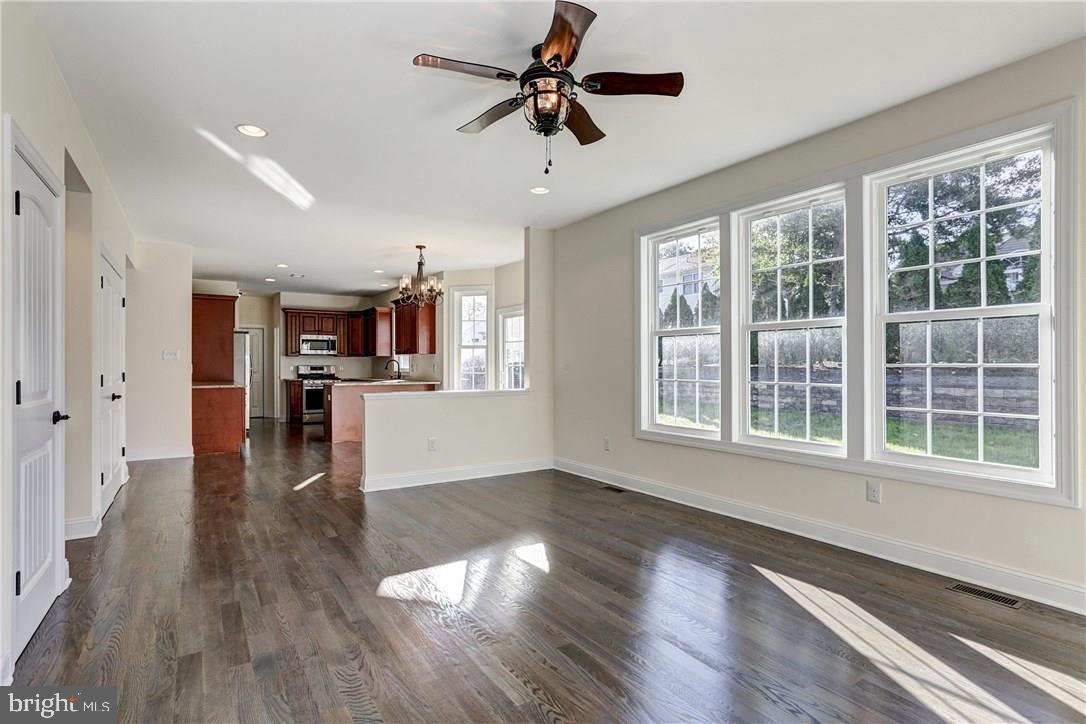 153 Bowline Road Manahawkin, NJ 08050 - Photo 10 of 35