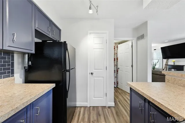 $259,900 | 5527 Pierre Court, St. Louis, MO 63128