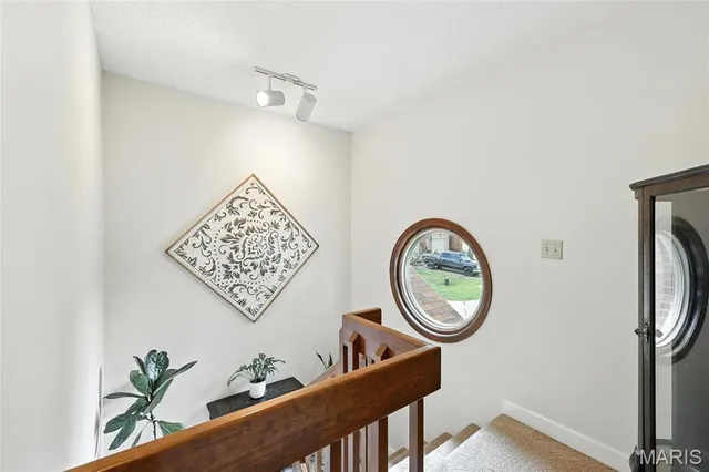 $259,900 | 5527 Pierre Court, St. Louis, MO 63128