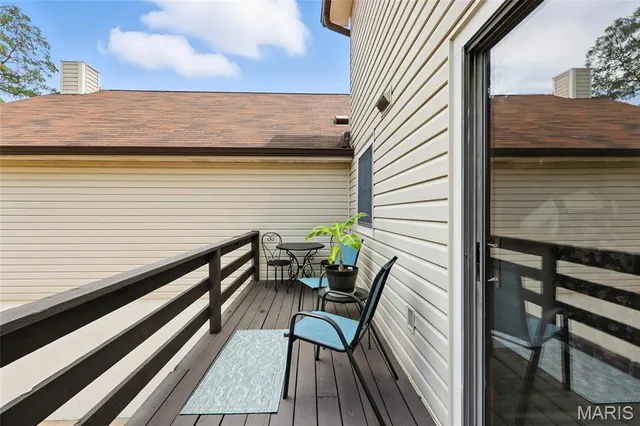 $259,900 | 5527 Pierre Court, St. Louis, MO 63128