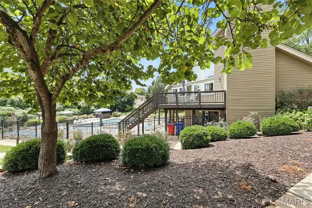 $259,900 | 5527 Pierre Court, St. Louis, MO 63128