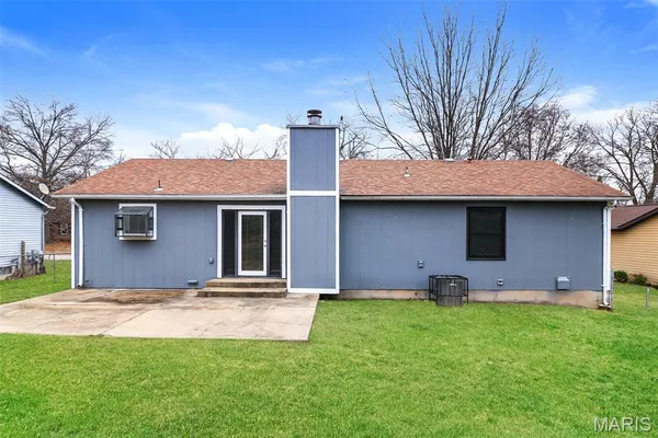 $1,870 | 11625 Latonka Trail, Florissant, MO 63033