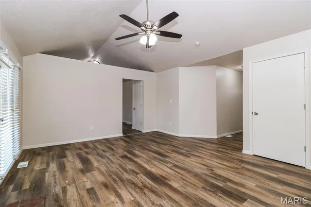 $1,870 | 11625 Latonka Trail, Florissant, MO 63033