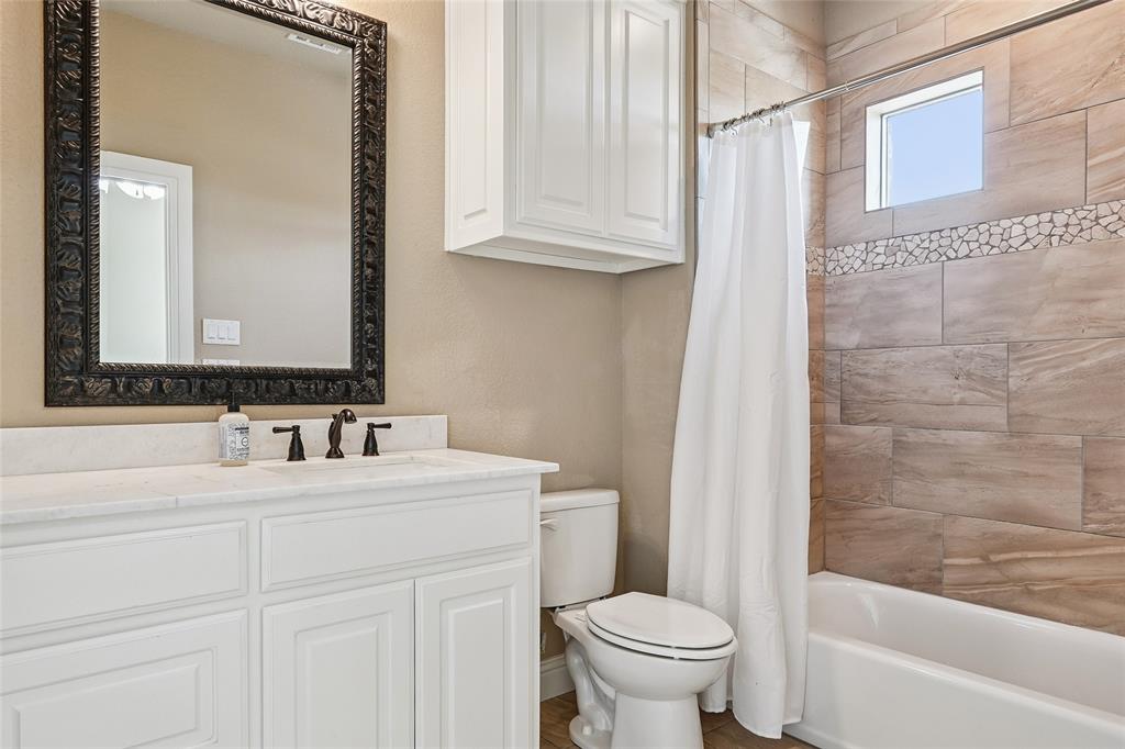 5550 Donald Road Krum, TX 76249 - Photo 23 of 37 Bathroom 4