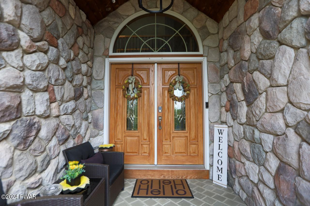 109 Chippy Cole Road Milford, PA 18337 - Photo 3 of 99 Gallery Image 3