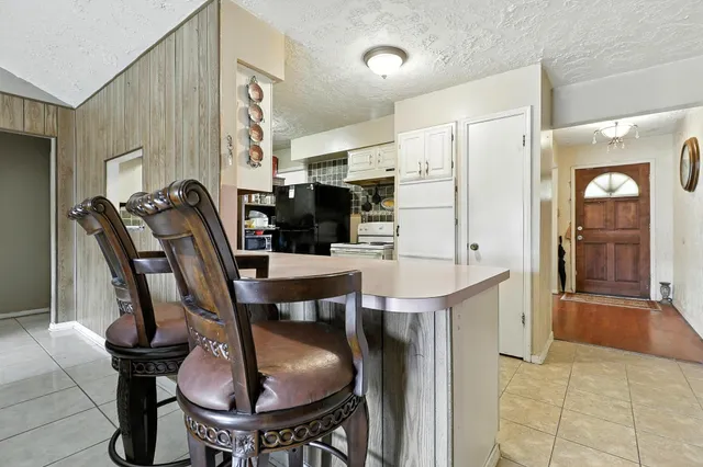 $175,000 | 6911 Silver Star Drive, Houston, TX 77086