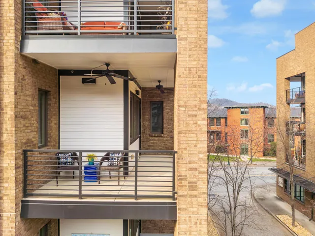 $525,000 | 200 Manufacturers Road, Unit 339, Chattanooga, TN 37405