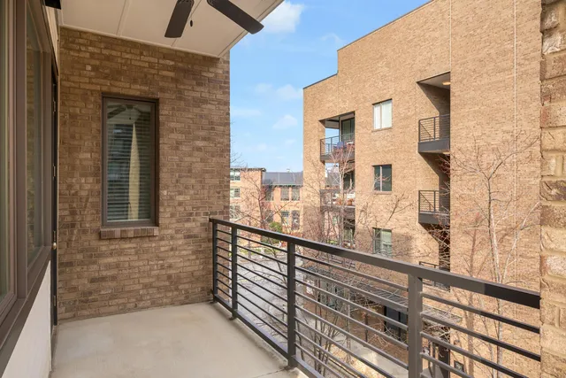 $525,000 | 200 Manufacturers Road, Unit 339, Chattanooga, TN 37405