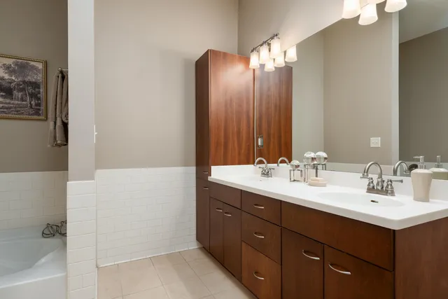 $525,000 | 200 Manufacturers Road, Unit 339, Chattanooga, TN 37405