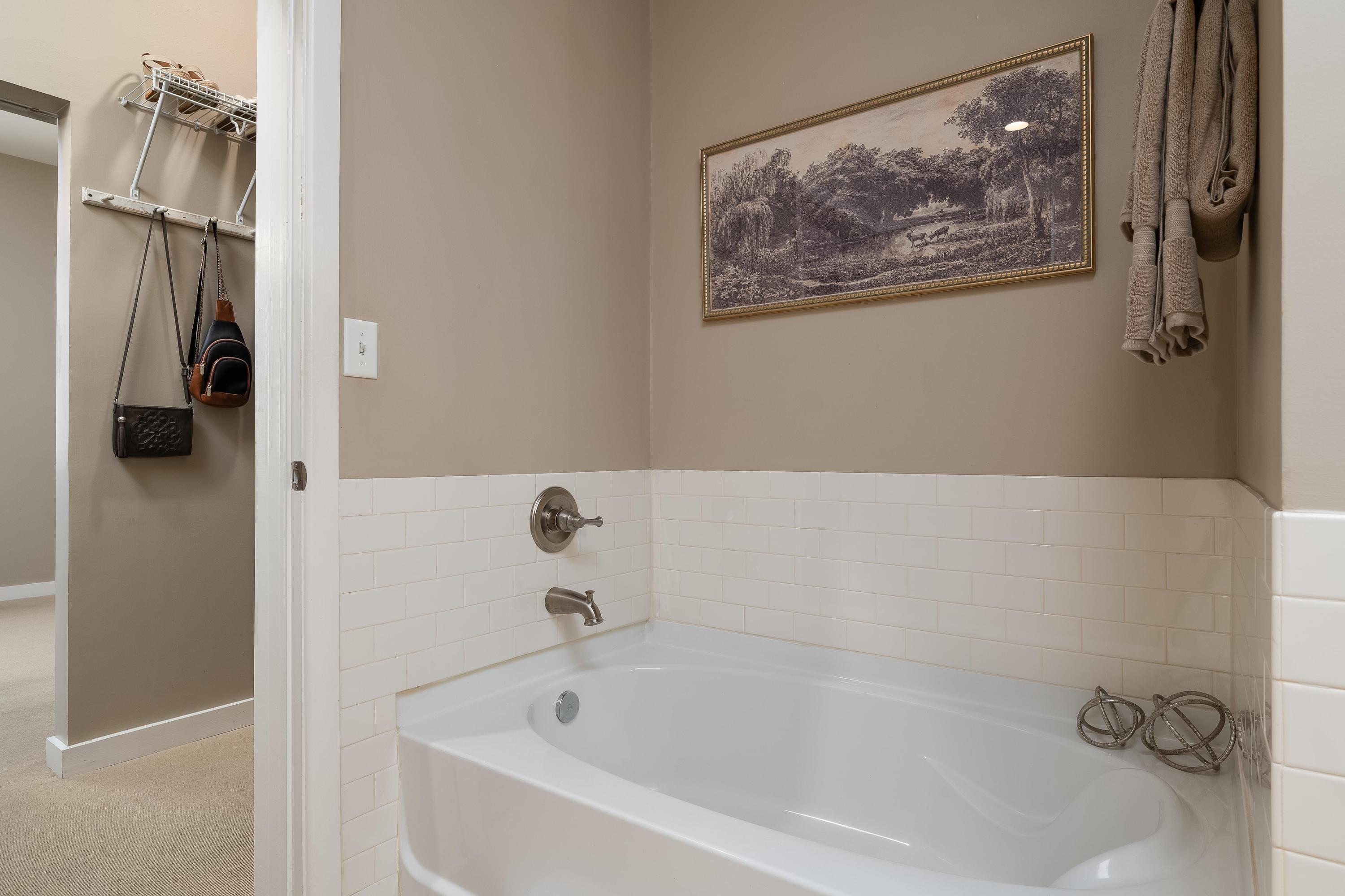 200 Manufacturers Road, Unit 339 Chattanooga, TN 37405 - Photo 34 of 62 2026_01_January_200_Manufacturers_Rd_Uni